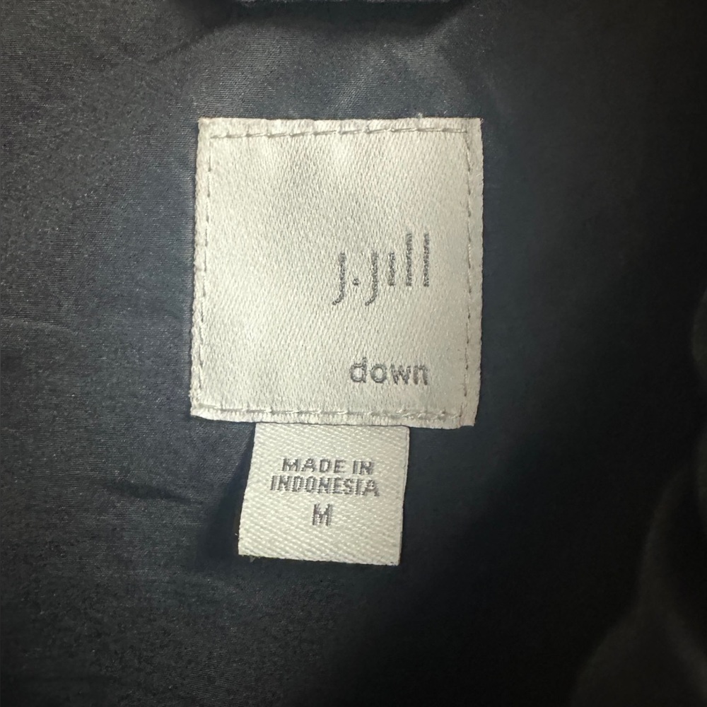 J. Jill, Black Down Filled Quilted Puffer Vest Women’s Size Medium - Picture 3 of 7